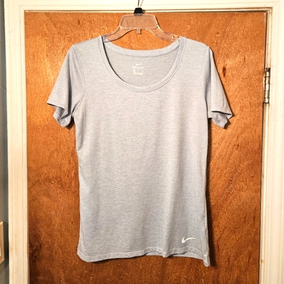 Nike Tops - Nwot Nike Athletic Dry-Fit Women's T-Shirt